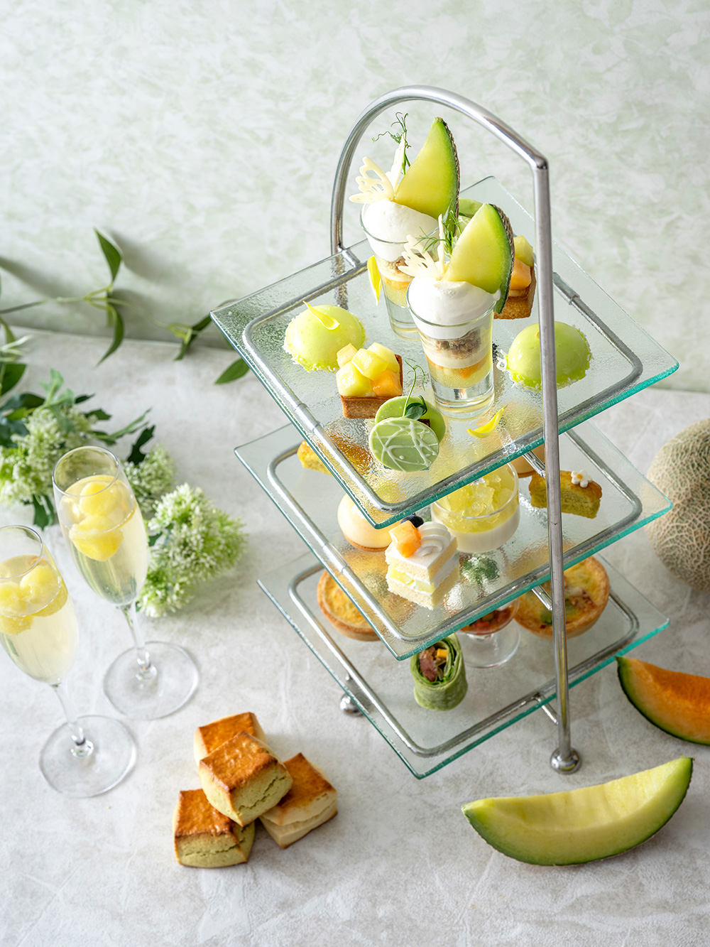 Afternoon tea - Strawberry